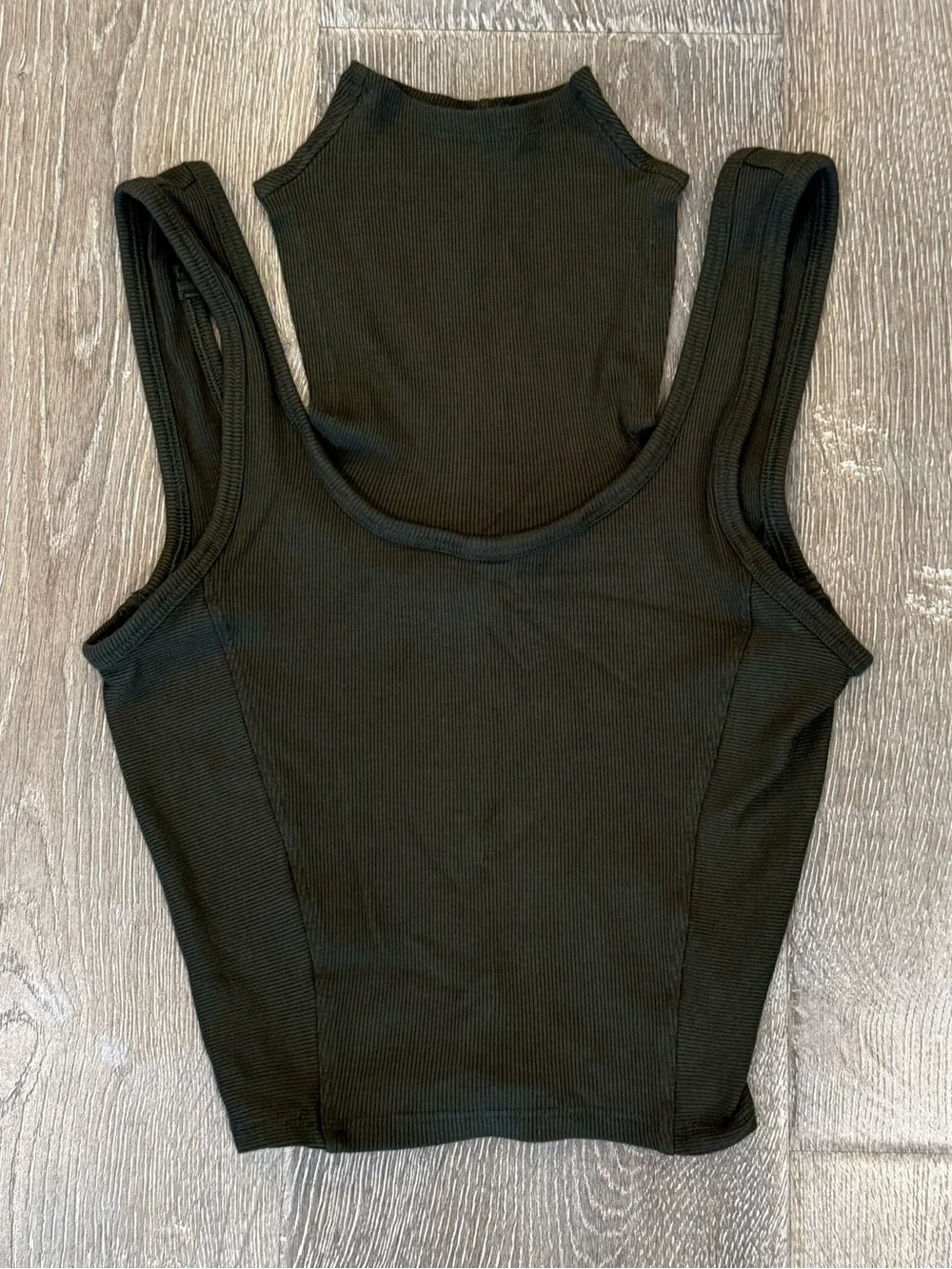 Sleeveless Mock Neck Crop Tank Top - dark green